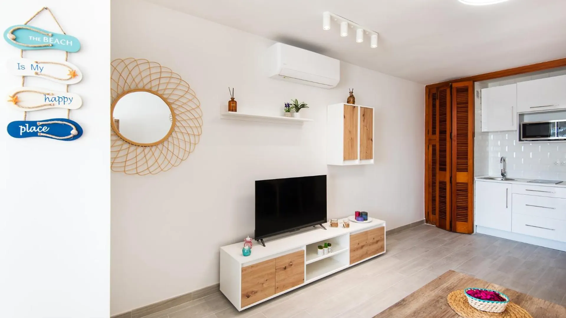 Bajondillo Beach, Large Loft With Intense Sun Torremolinos